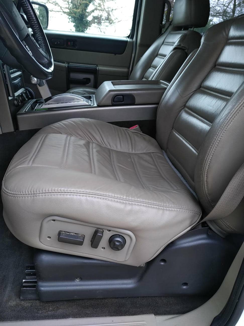Hummer H2 2005 Sitzbezüge ersetzen