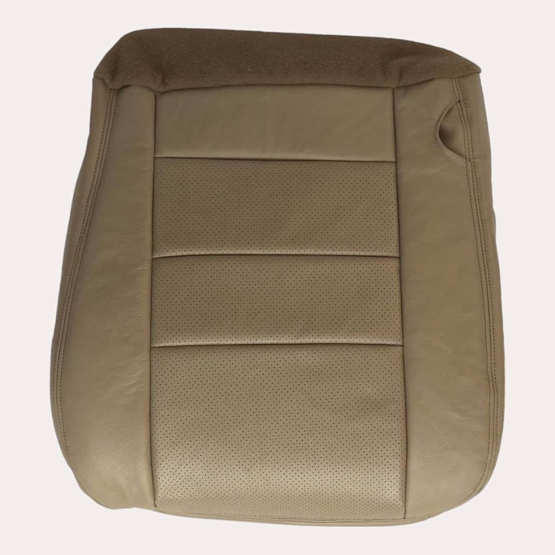 Ford F250 F350 2002-2007 (Crew Cab) - Exakt matchande ersättningsöverdrag för säten (perforerat läder)