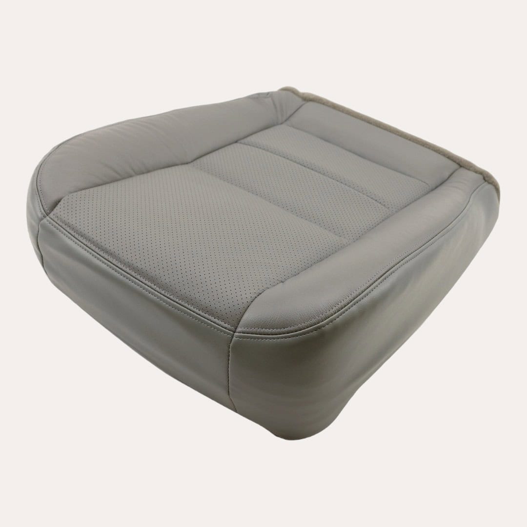 Ford F250 F350 2002-2007 (Crew Cab) - Exakt matchande ersättningsöverdrag för säten (perforerat läder)